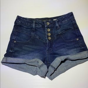 High waisted short shorts w/buttons